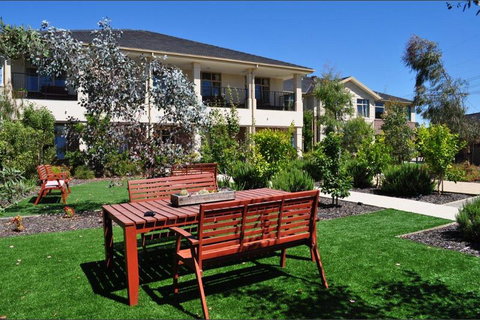 Bethel Aged Care - e-Seniors 0