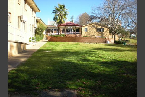 Blakeney Lodge - e-Seniors 0