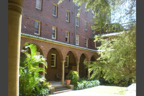 Lewisham Nursing Home - e-Seniors 2