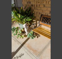 Nalya Lodge Hostel - e-Seniors