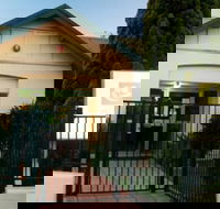 Regis Delphi House - e-Seniors