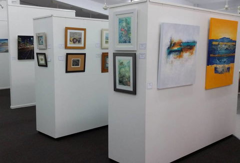 Gallery 5 Hervey Bay Arts Society Inc - e-Seniors 1