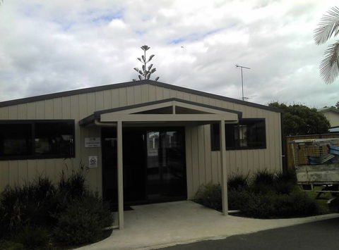 Macksville Blinds & Awnings - e-Seniors 0