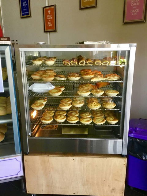 Cook's Bakery - e-Seniors 1