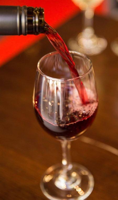 Black Swan Winery & Restaurant - e-Seniors 4