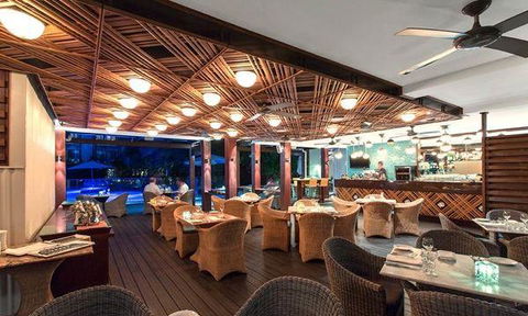 The Deck Poolside Bar & Restaurant - e-Seniors 3