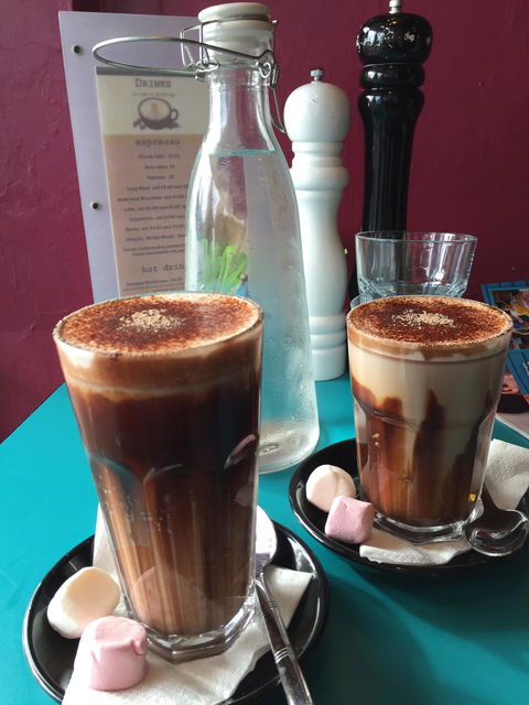 Le Cafe On St George - e-Seniors 9