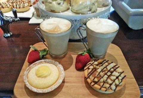 Agatha's Licensed Cafe - e-Seniors 8