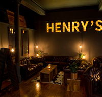Henry's Bar  Restaurant - e-Seniors