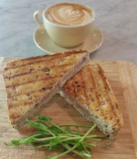 Gorilla Pizza SA - e-Seniors 35