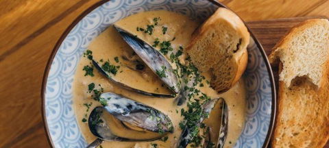 Hallams Waterfront Seafood Restaurant - e-Seniors 1