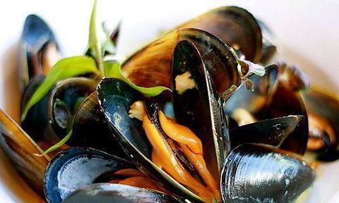 Hallams Waterfront Seafood Restaurant - e-Seniors 8