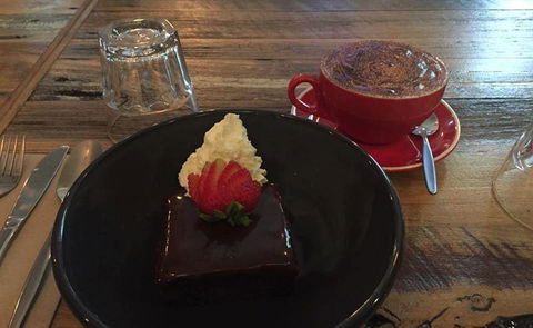 Rockpools Cafe Bar & Function Centre - e-Seniors 0