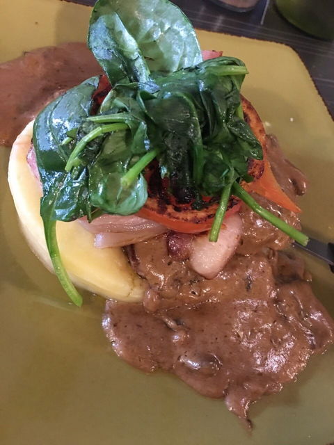 Belly's Bar & Grill - e-Seniors 4