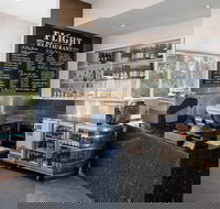 Flight Restaurant - e-Seniors