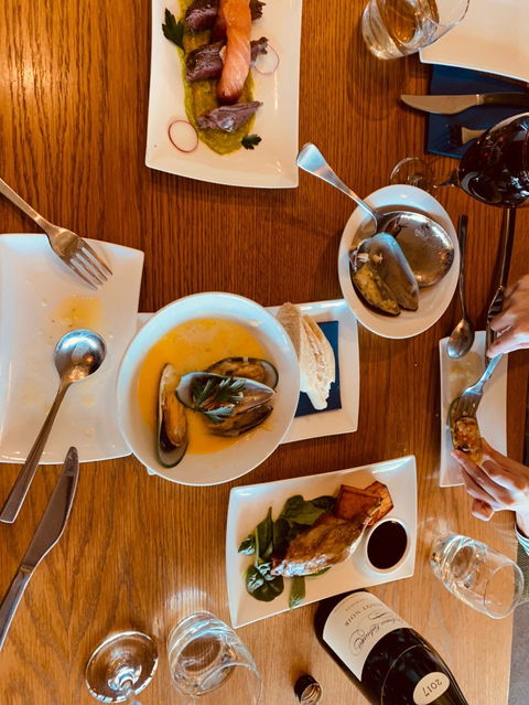 Hellyers Restaurant - e-Seniors 1