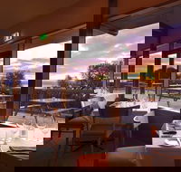 The Bay Restaurant - e-Seniors