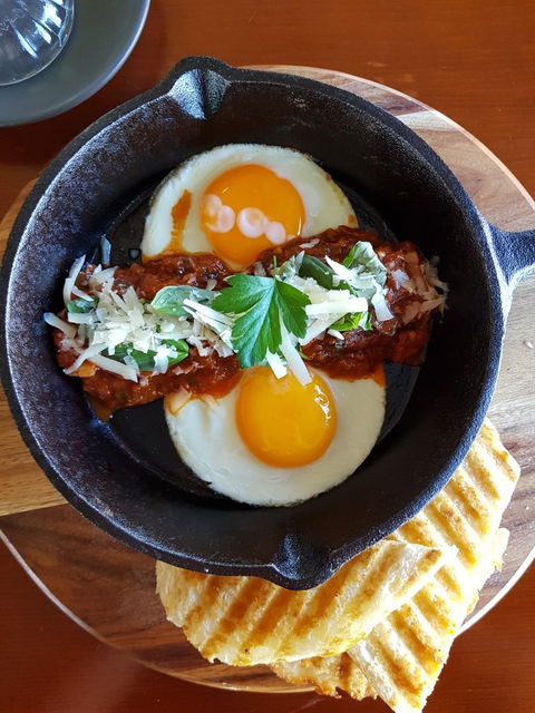 The Colonial Food & Wine, Triabunna Tasmania - e-Seniors 1