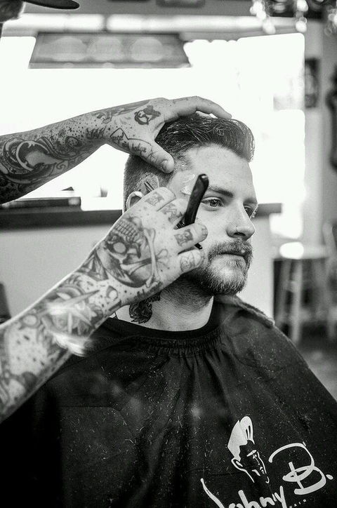 Get It Off Men’s Barber Shop - e-Seniors 0