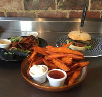 Across The Road Burger House - e-Seniors