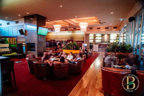 Botanica Bar & Bistro - e-Seniors 0