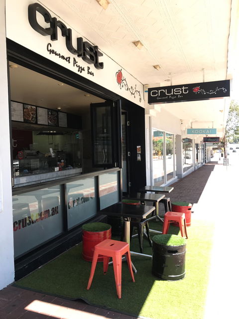 Crust Gourmet Pizza Bar - e-Seniors 6