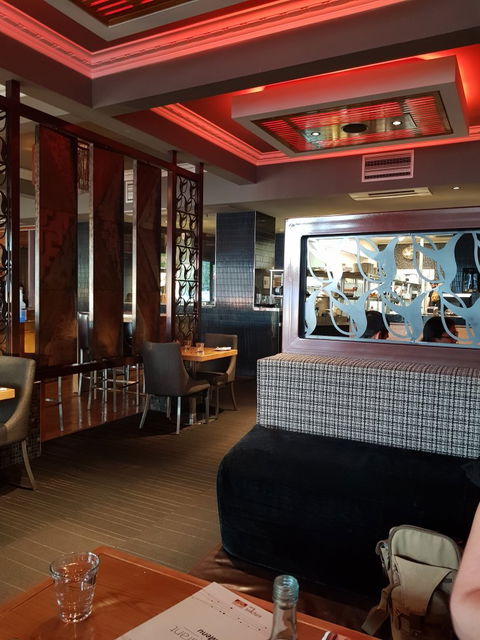 Empire Bar - e-Seniors 9