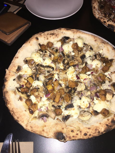 Monsterella Pizza - e-Seniors 4