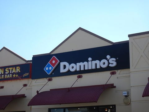 Domino's Pizza - e-Seniors 0