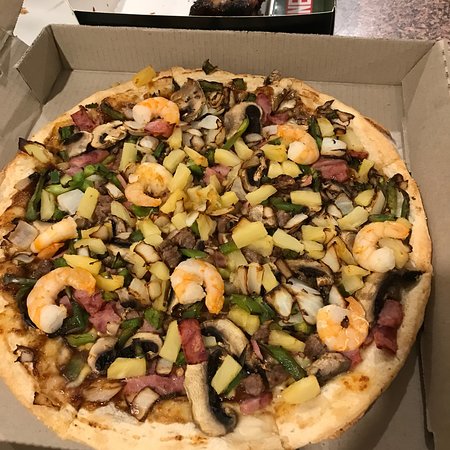 Pizza Hut Harvest Lakes - e-Seniors 0