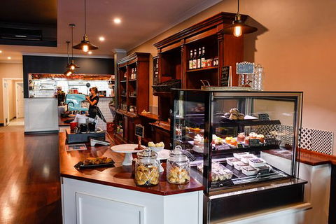 Al Forno The Cafe - e-Seniors 0