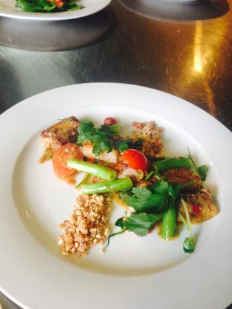 Ajar Restaurant - e-Seniors 0