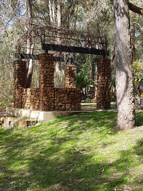 Naked Apple Cider House - e-Seniors 6