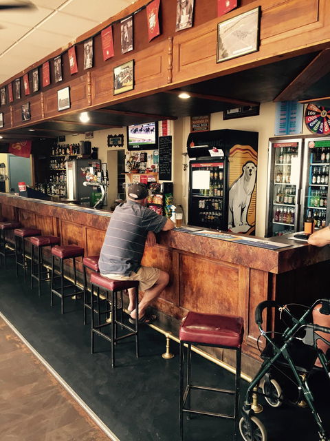 Corrigin Hotel Resdtaurant & Pub - e-Seniors 5