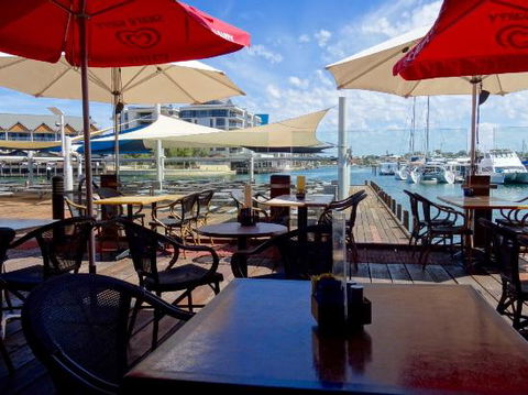 D'lights Cafe - e-Seniors 0