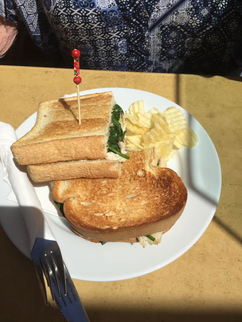 D'lights Cafe - e-Seniors 1