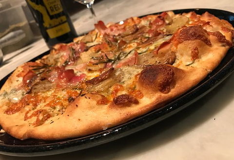 Est Pizzeria - e-Seniors 0