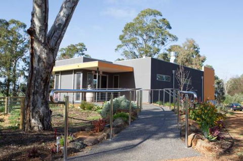 Ferguson Falls Wines Cafe - e-Seniors 0