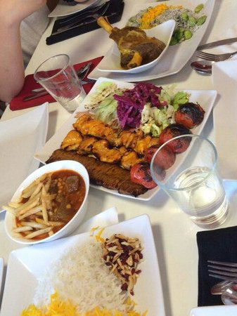 Lezizz Cafe & Restaurant - e-Seniors 0