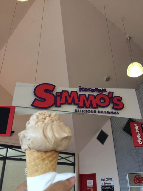 Simmoâ€™s Mandurah Ice Creamery - e-Seniors 8