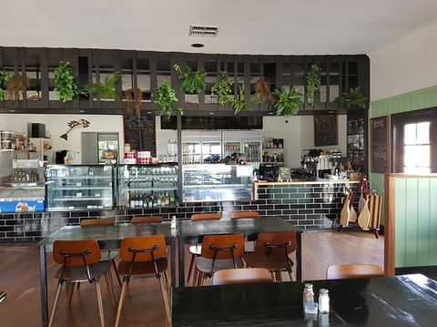 The Black Sheep Cafe - e-Seniors 0
