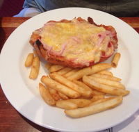 Checkside Tavern - e-Seniors