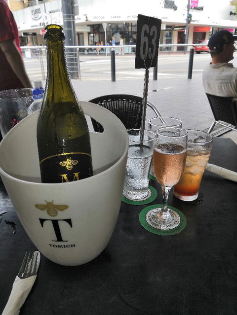 Glenelg Jetty Hotel - e-Seniors 4