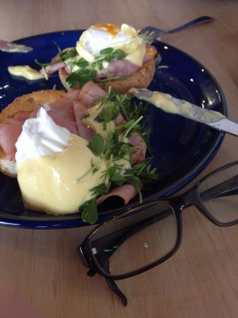 The Front Page Cafe - e-Seniors 3