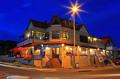 Ampika's Kitchen - e-Seniors 0