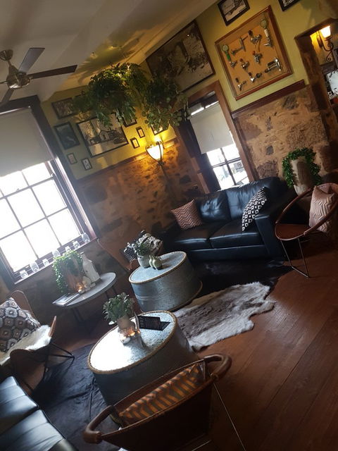 Inglewood Inn - e-Seniors 11