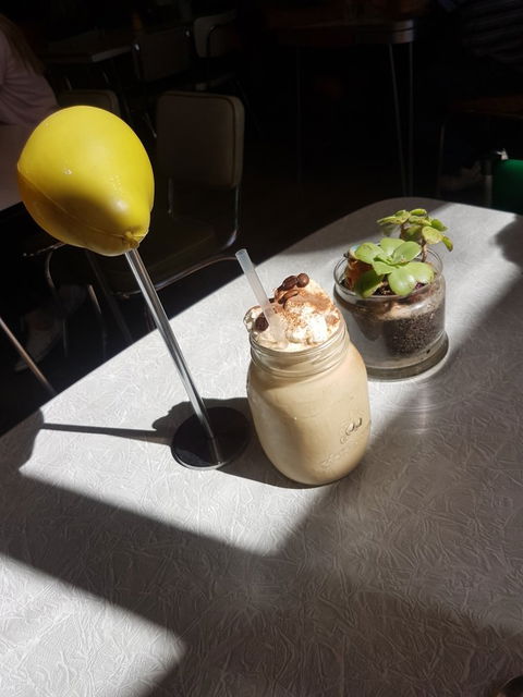 The Golden Fleece Cafe - e-Seniors 6