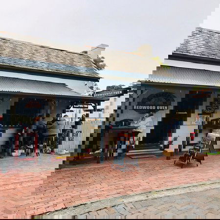 The Redwood Oven - e-Seniors 0