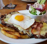 Willunga Hotel - e-Seniors