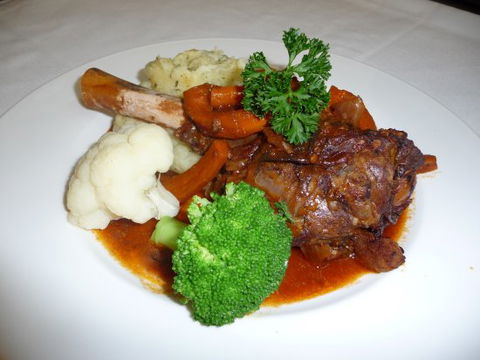 Baccus Restaurant - e-Seniors 0